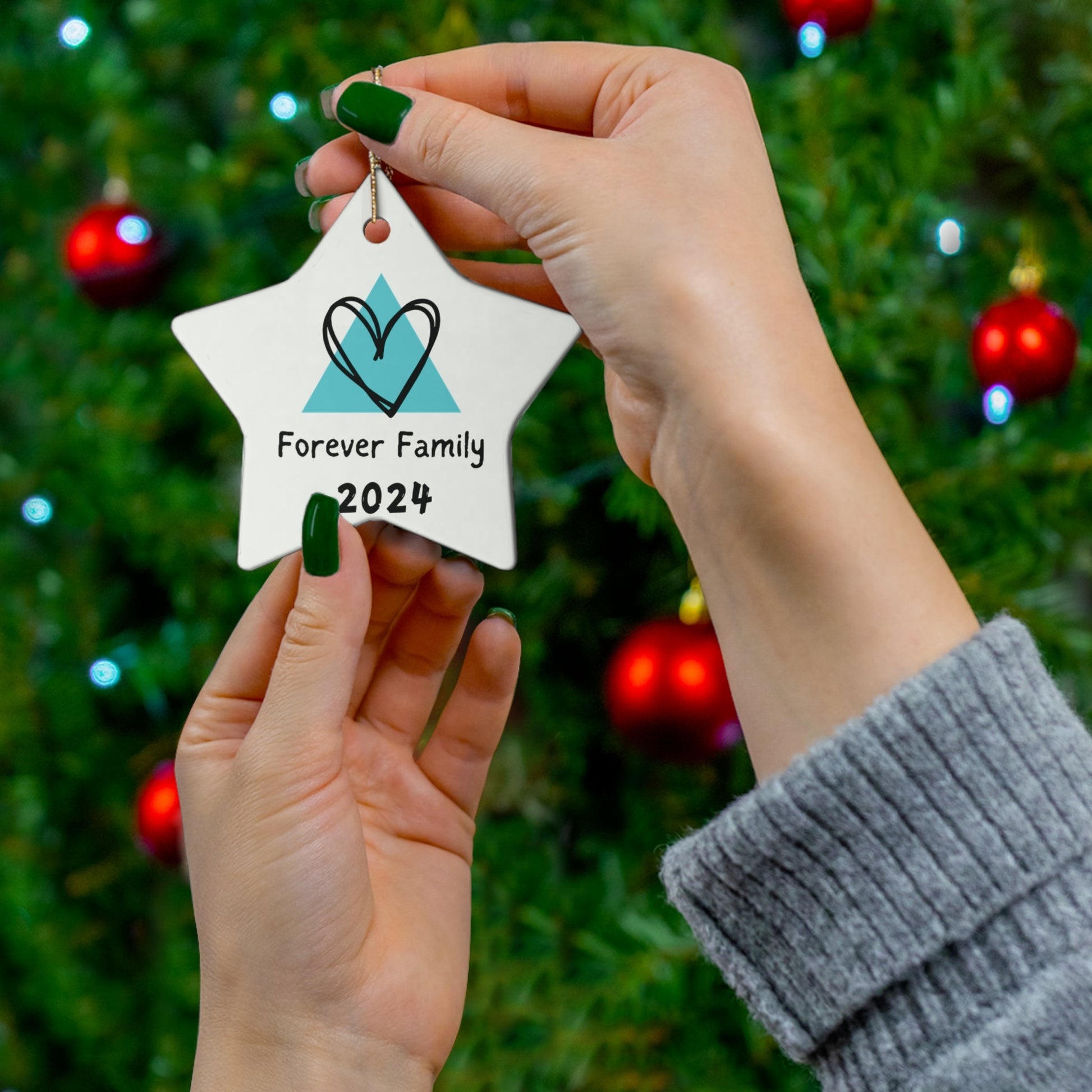 Forever Family 2024 - Ceramic Ornament, 4 Shapes32375569414408788458Home DecorReady Set Monkey