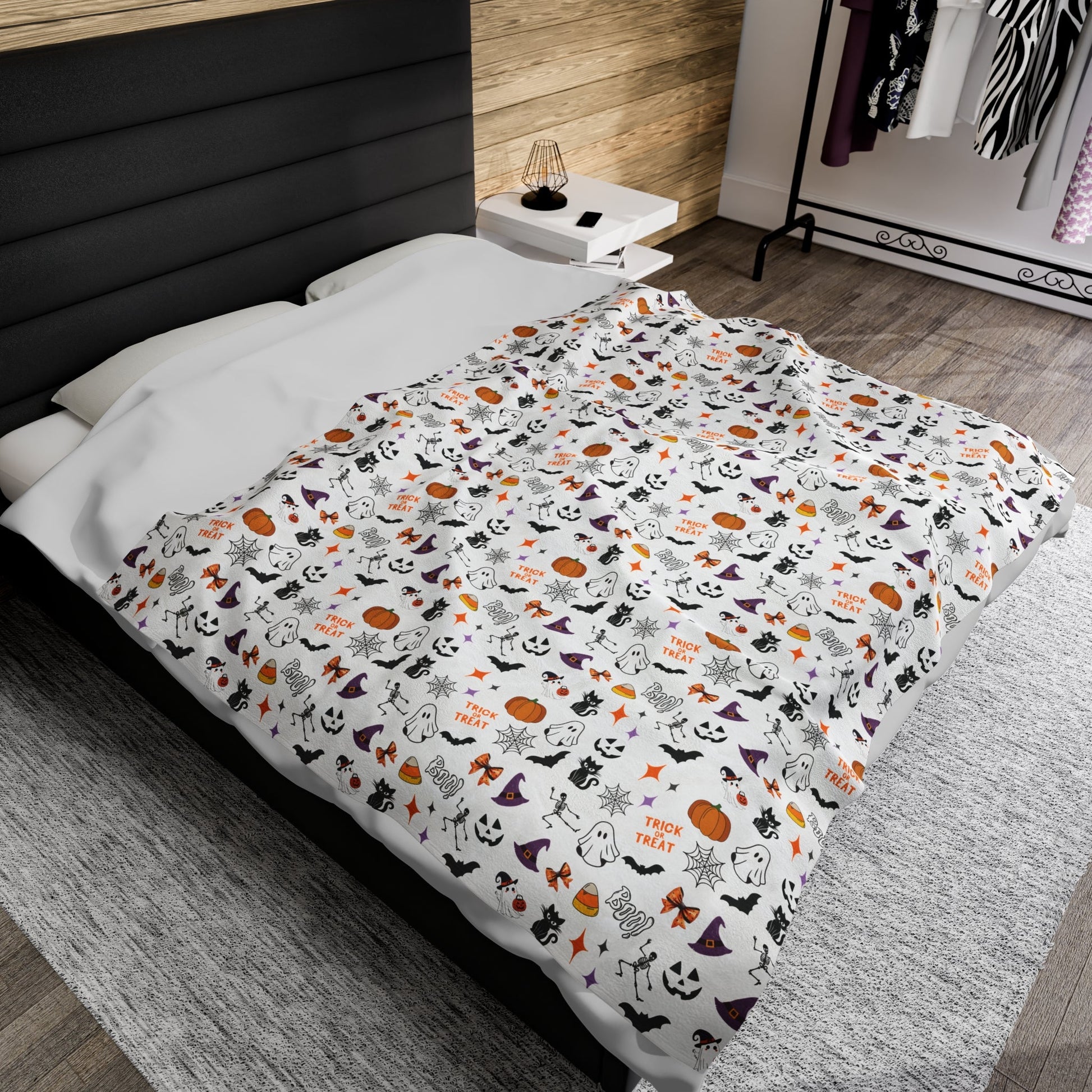 Halloween White - Velveteen Plush Blanket32921105545694589230All Over PrintsReady Set Monkey